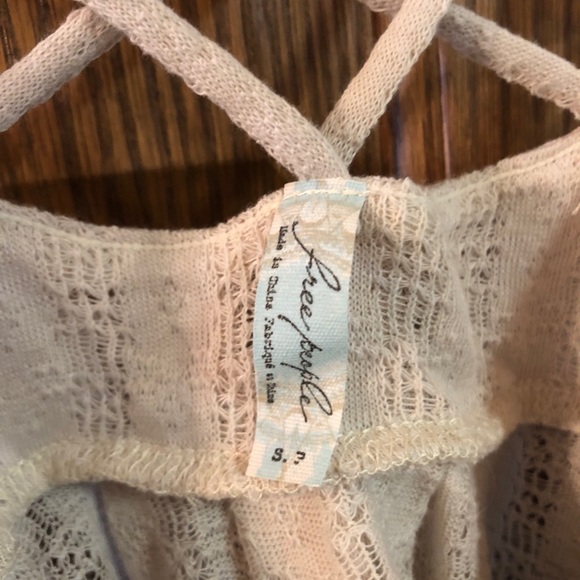 Free People crochet crop top - Picture 3 of 3